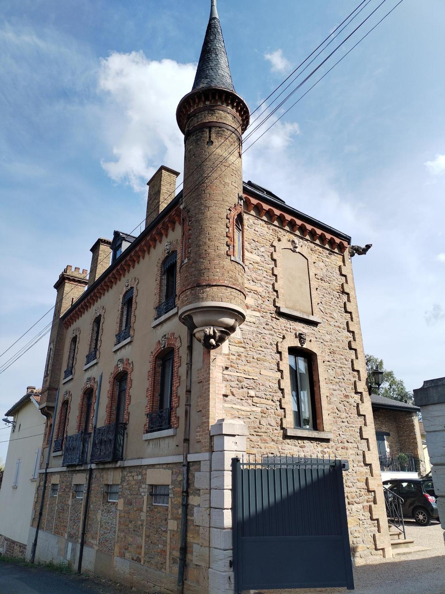 Le Petit Chateau De Sathonat - Horizon Paradis Saint-Amour-Bellevue Dış mekan fotoğraf